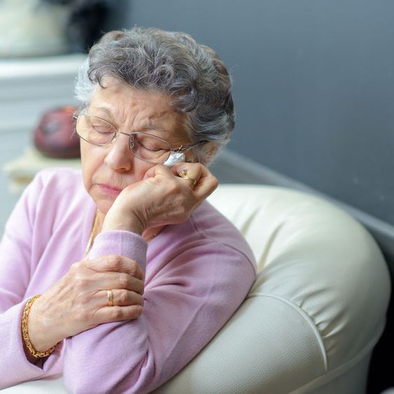 3 Care Tips in Elderly Sleep Disturbance