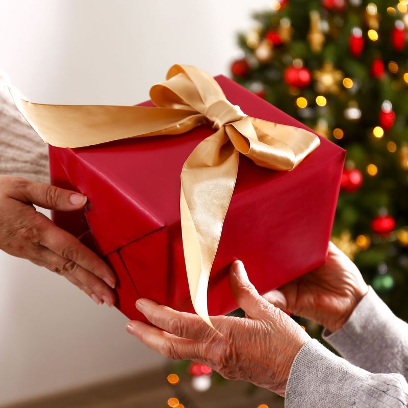 9 Best Gift Ideas for Dementia and Alzheimer’s Patients