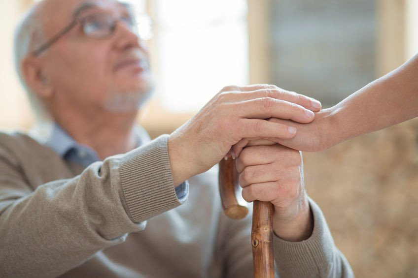 התנדבות עם קשישים וסיעודיים – התנדבות שכולה זהב
