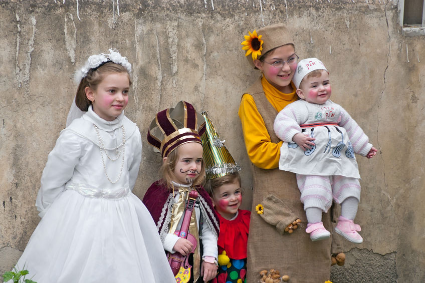 PURIM: The Story of Esther