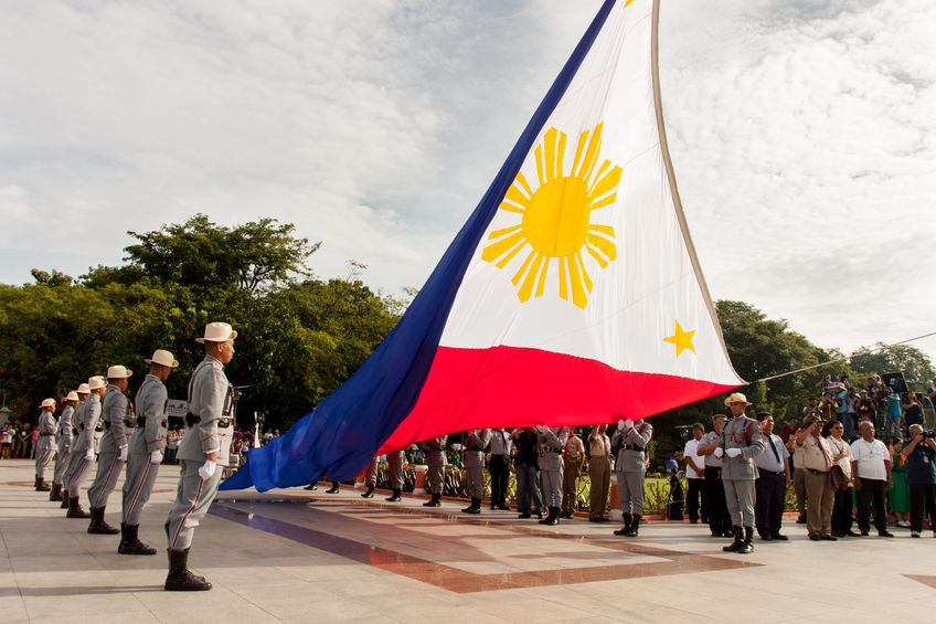 Bayan ko, minamahal kita!